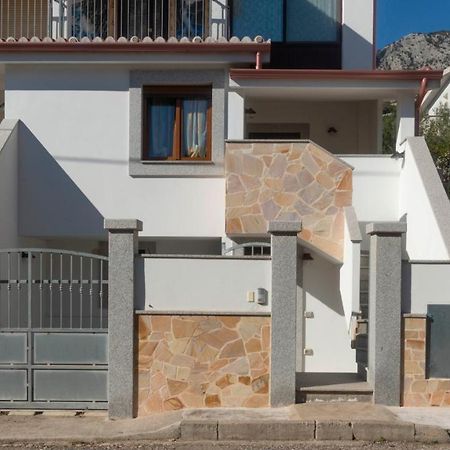 Апартаменты Casa Dei Lecci - Кала-Гононе Экстерьер фото